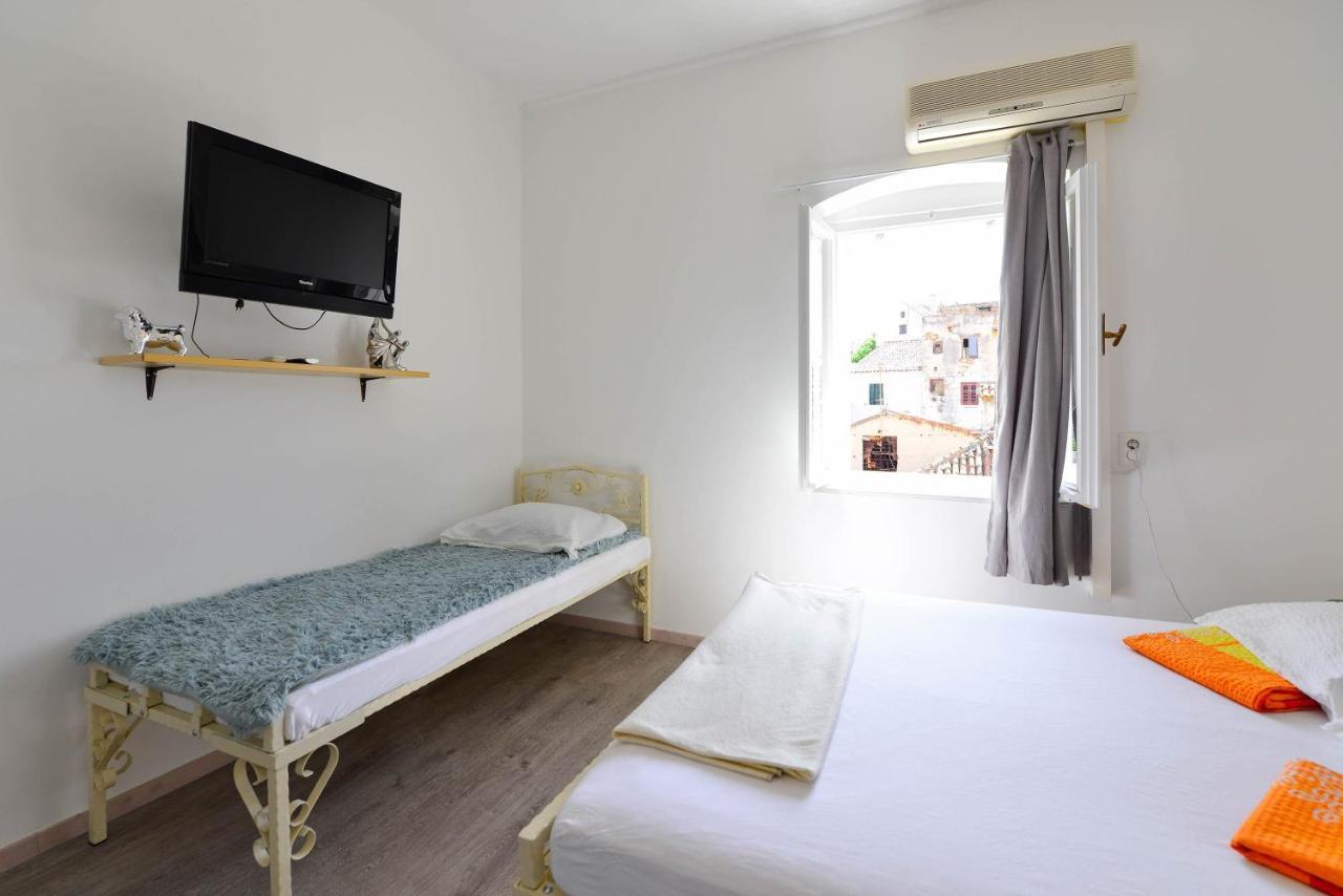 Apartments Bulovic In The Very Center Of Split Exterior photo